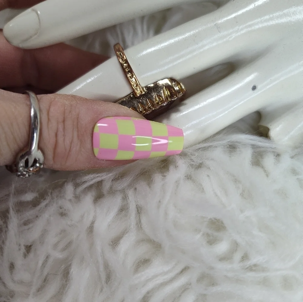 Large pink 3ct cubic zirconia with clear round cubic zirconia gold ring size 6